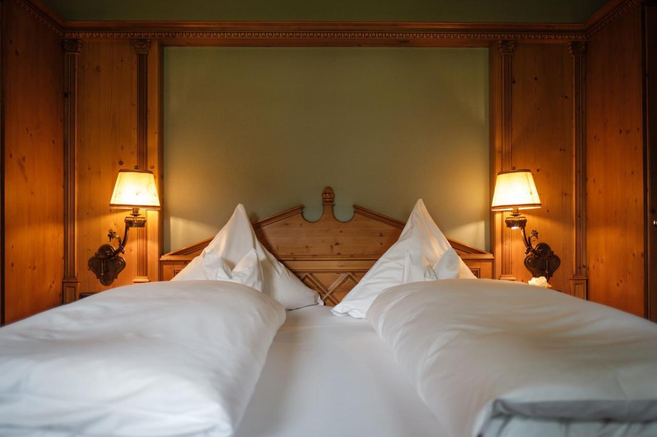 Christl Am Hotel